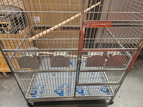 Macaw Cages With Stainless Steel Components For Easy Cleaning photo
