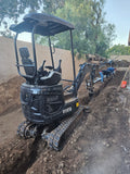 Like New Kubota D722 Diesel 2.0 Ton Mini Excavator Backhoe Digger EPA Certified Swing Boom Telescoping Tracks Hydraulic Thumb BLACK